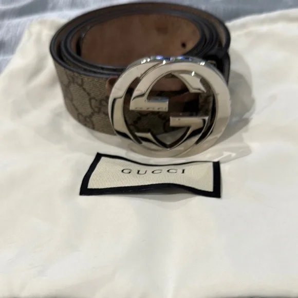 GG Supreme canvas belt finished with an interlocking G buckle. - Picture 5 of 13